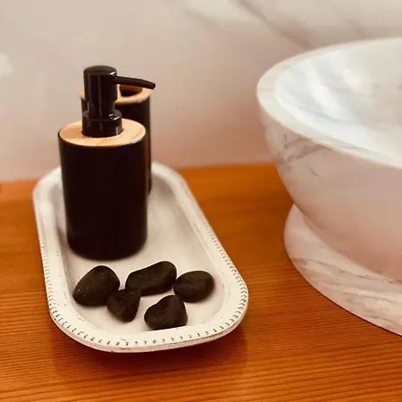 Anemoss Saranti Lägenhet *