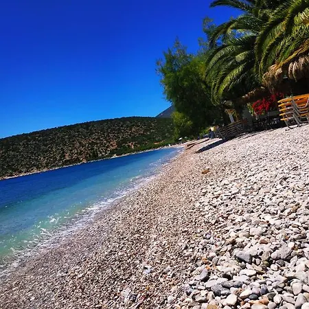 Lägenhet Anemoss Saranti